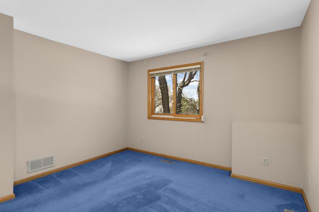 13796 Guild Avenue, Apple Valley, MN 55124