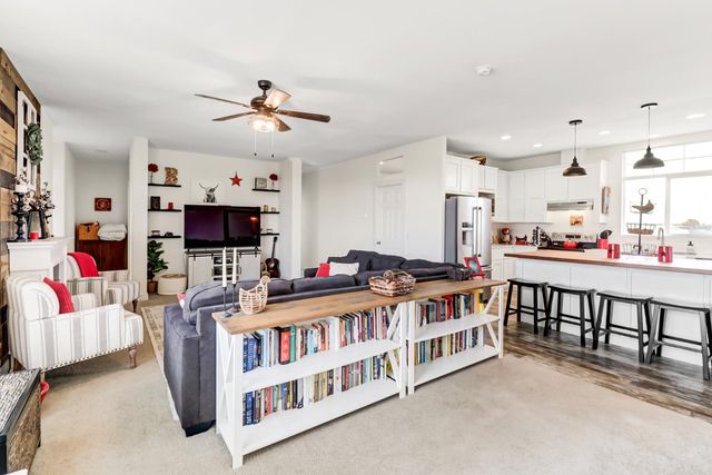 6955 William Ln, Lincoln, CA 95648