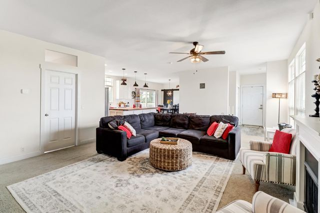 6955 William Ln, Lincoln, CA 95648