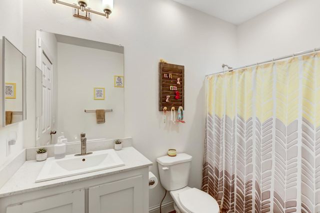 6955 William Ln, Lincoln, CA 95648
