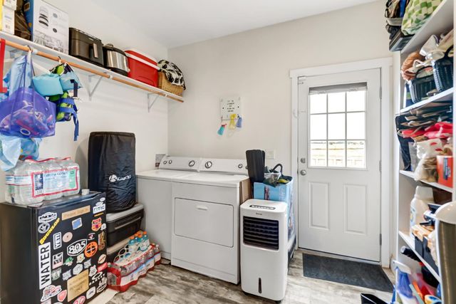 6955 William Ln, Lincoln, CA 95648