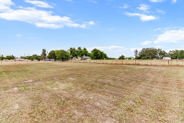 6955 William Ln, Lincoln, CA 95648