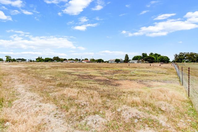 6955 William Ln, Lincoln, CA 95648