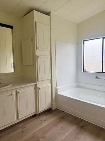 5019 W Dorothea Avenue, Visalia, CA 93277