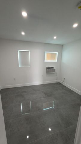 935 Jefferson Avenue 10, Miami Beach, FL 33139