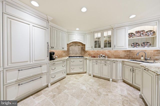 440 WINDROW CLUSTERS DR, Moorestown, NJ 08057