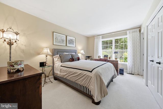 440 WINDROW CLUSTERS DR, Moorestown, NJ 08057