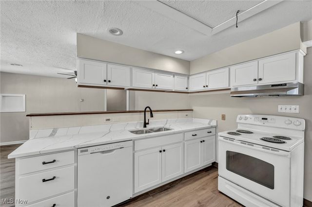 8564 Cedar Road, Chesterland, OH 44026