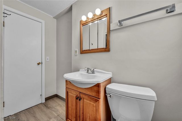 8564 Cedar Road, Chesterland, OH 44026