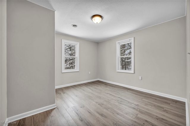 8564 Cedar Road, Chesterland, OH 44026