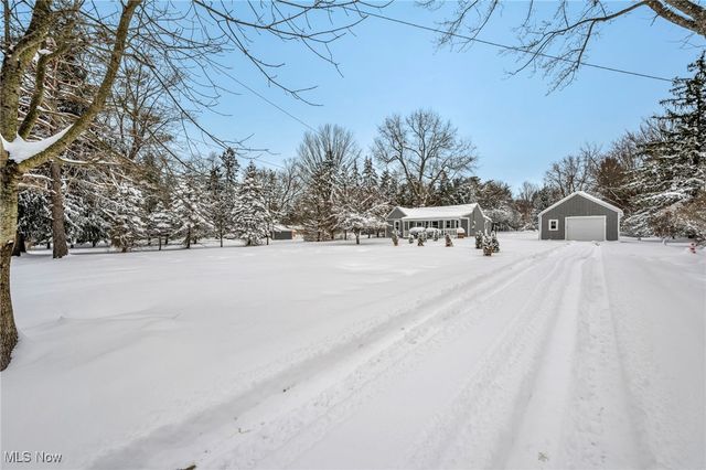 8564 Cedar Road, Chesterland, OH 44026
