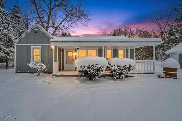 8564 Cedar Road, Chesterland, OH 44026