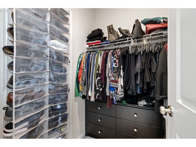 2779 FENYA St, Springfield, OR 97477