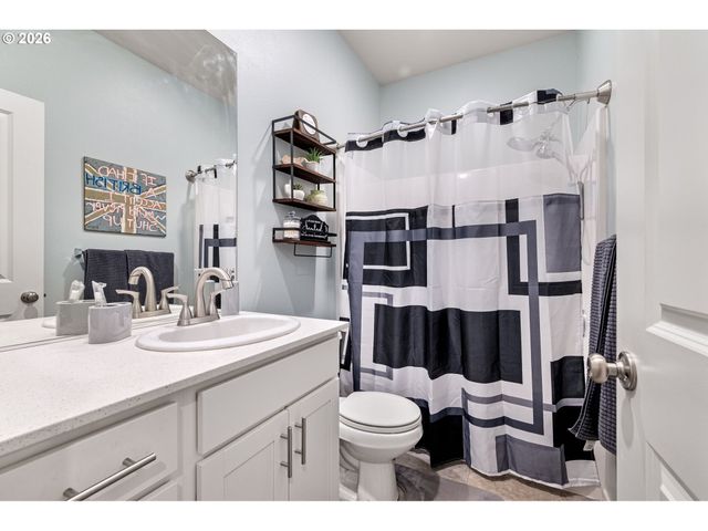 2779 FENYA St, Springfield, OR 97477