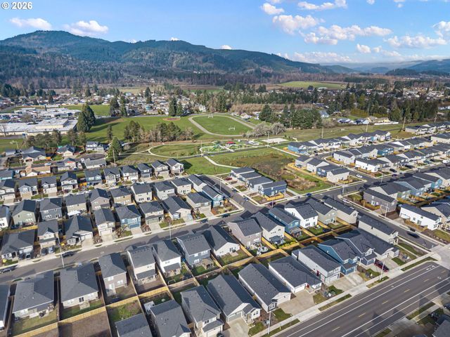 2779 FENYA St, Springfield, OR 97477