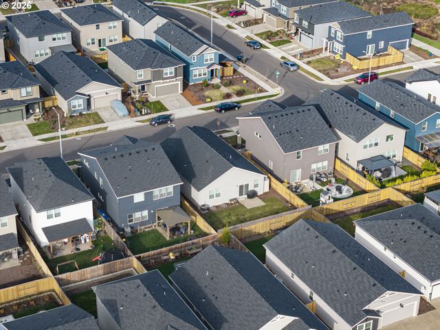 2779 FENYA St, Springfield, OR 97477