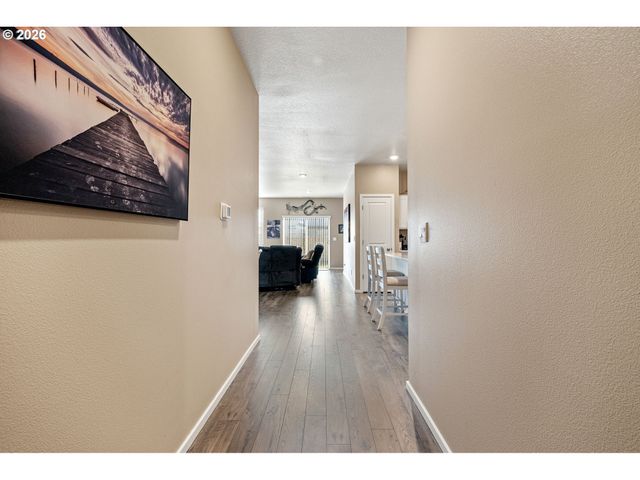 2779 FENYA St, Springfield, OR 97477