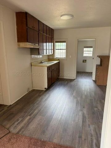 811 N HIGHLAND Street, Amarillo, TX 79107