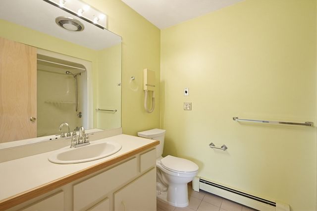 5 Magnolia Dr 5, Franklin, MA 02038