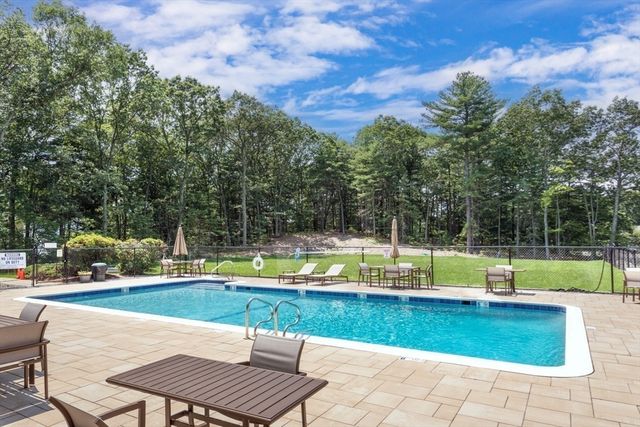5 Magnolia Dr 5, Franklin, MA 02038