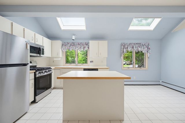 5 Magnolia Dr 5, Franklin, MA 02038