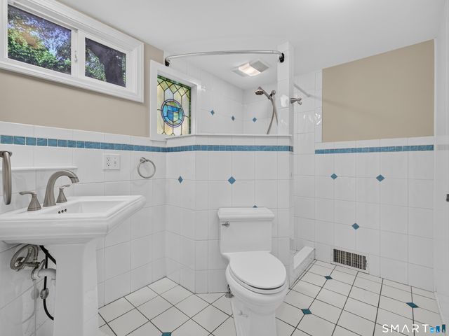 149 Liberty Street, Clinton, CT 06413