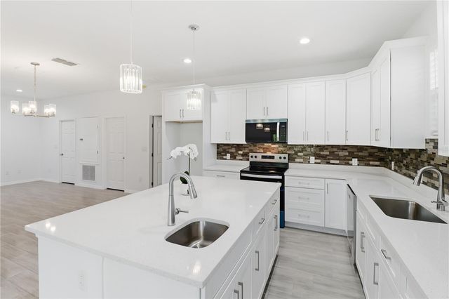 822 POPLAR STREET, Inverness, FL 34452