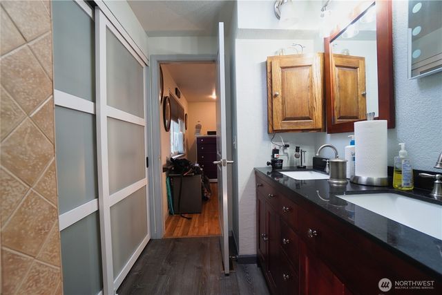 24403 224th Avenue SE, Maple Valley, WA 98038