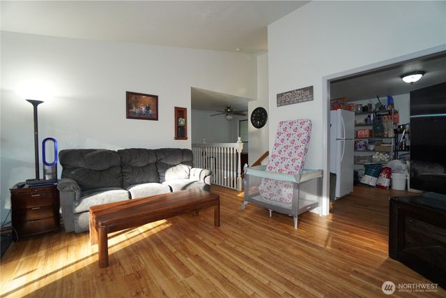 24403 224th Avenue SE, Maple Valley, WA 98038