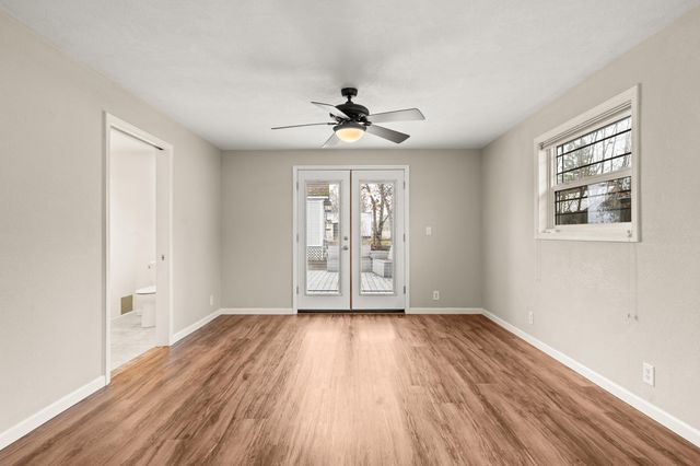 907 Comet Avenue, Central Point, OR 97502