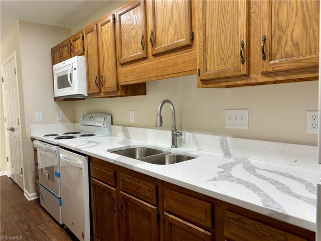 702 Glendale Drive, Greensboro, NC 27406