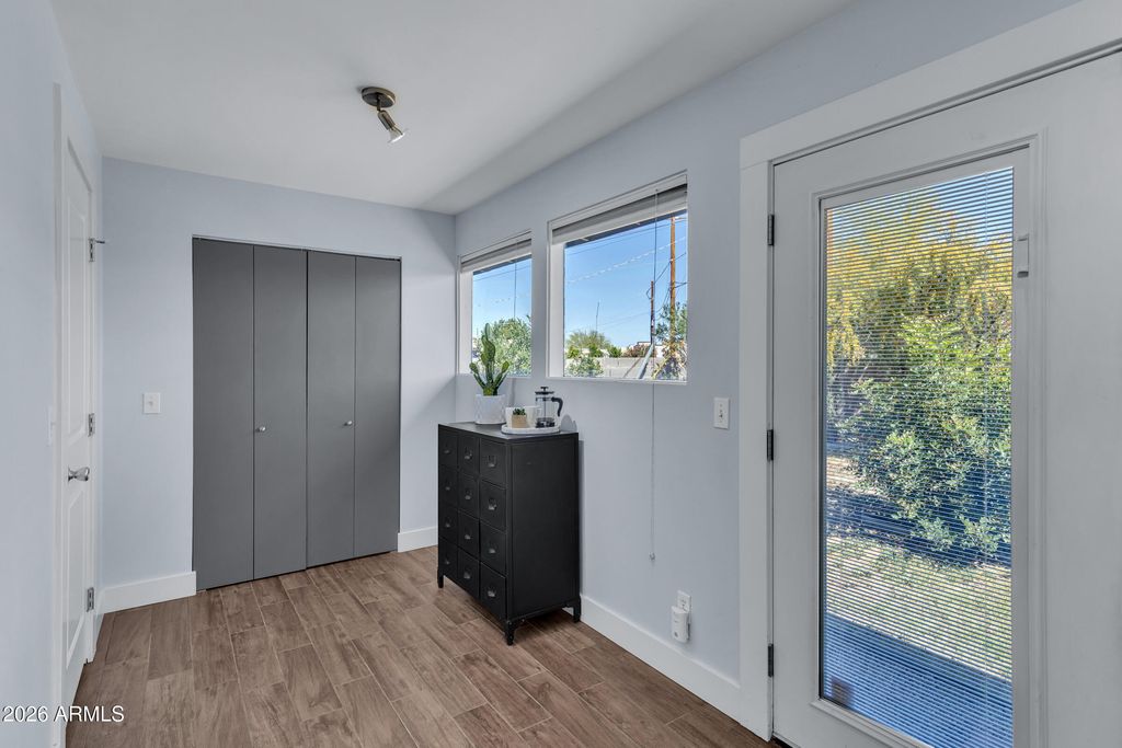 Image 13 of property listing at 2823 N 71ST Place, Scottsdale, AZ 85257