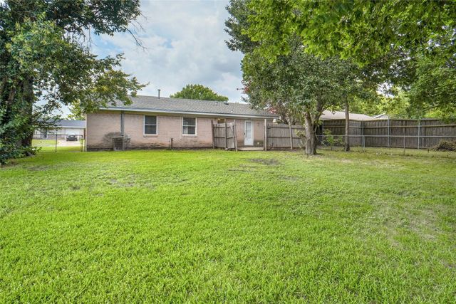1330 Eastern Heights Drive, Mesquite, TX 75149