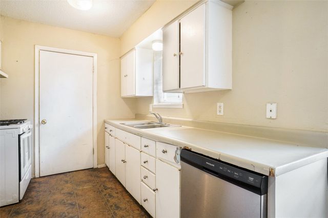 1330 Eastern Heights Drive, Mesquite, TX 75149