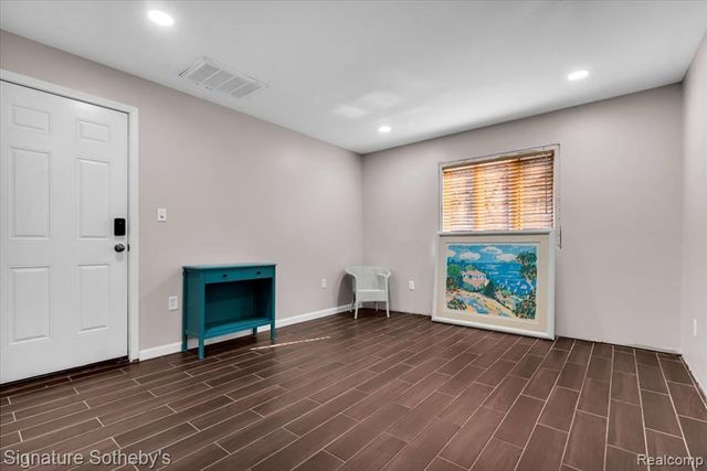 237 Marlborough Drive, Bloomfield Hills, MI 48302