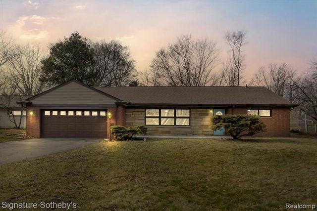 237 Marlborough Drive, Bloomfield Hills, MI 48302