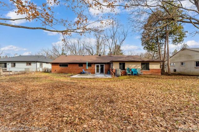 237 Marlborough Drive, Bloomfield Hills, MI 48302