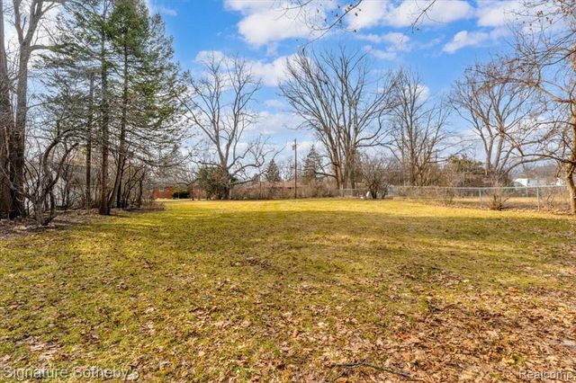 237 Marlborough Drive, Bloomfield Hills, MI 48302