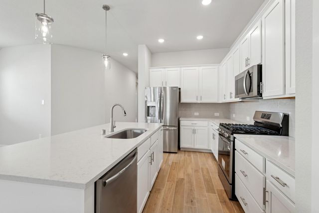 350 Prairie Warbler Street, Magnolia, TX 77354