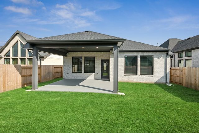 350 Prairie Warbler Street, Magnolia, TX 77354