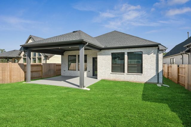 350 Prairie Warbler Street, Magnolia, TX 77354