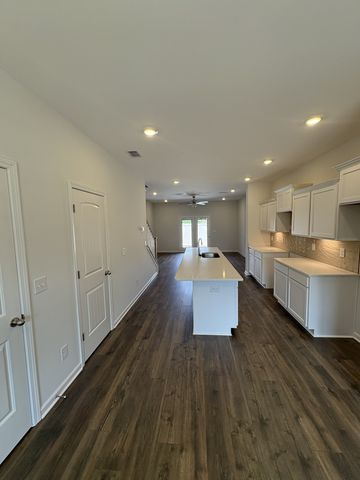 125 Ace Ave, Smyrna, TN 37167