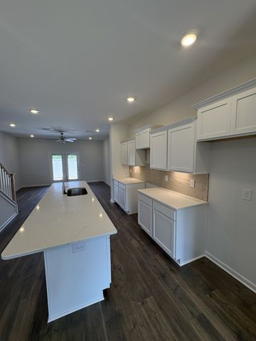 125 Ace Ave, Smyrna, TN 37167