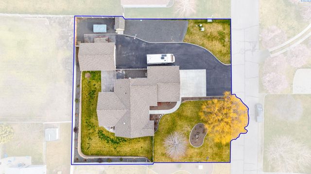 8603 Whipple Ave, Pasco, WA 99301