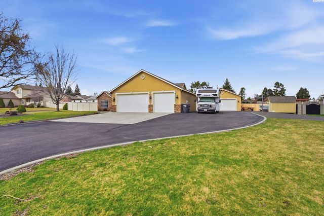 8603 Whipple Ave, Pasco, WA 99301