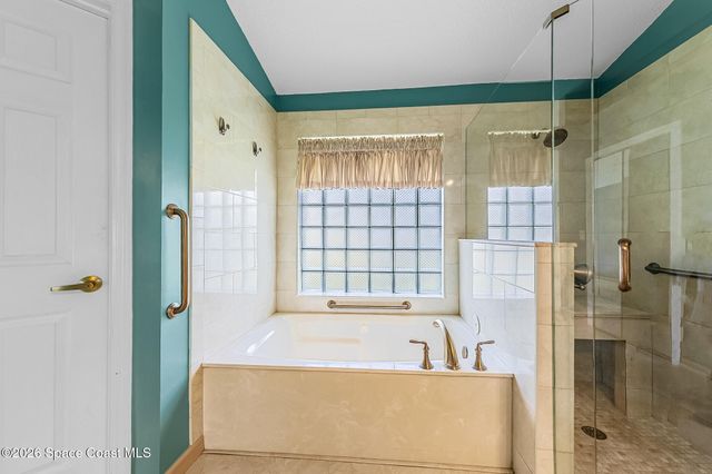 3958 Saint Armens Circle S, Melbourne, FL 32934