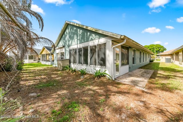 3958 Saint Armens Circle S, Melbourne, FL 32934