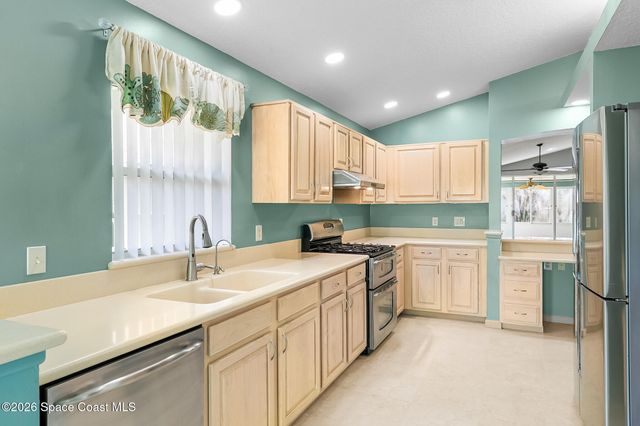 3958 Saint Armens Circle S, Melbourne, FL 32934