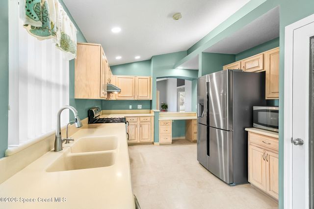 3958 Saint Armens Circle S, Melbourne, FL 32934