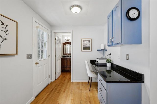 12 Butterfield Lane, Bedford, NH 03110